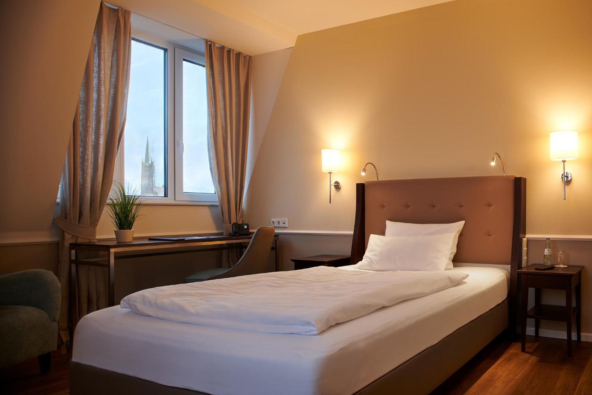 אמדן Hotel Am Delft מראה חיצוני תמונה